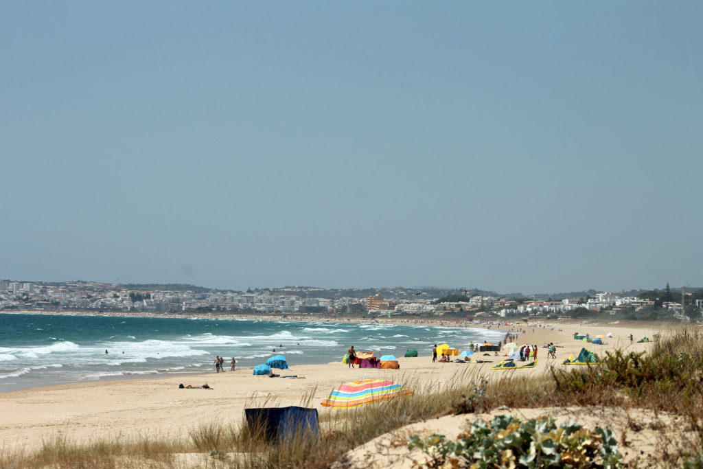 kitesurfing meia praia